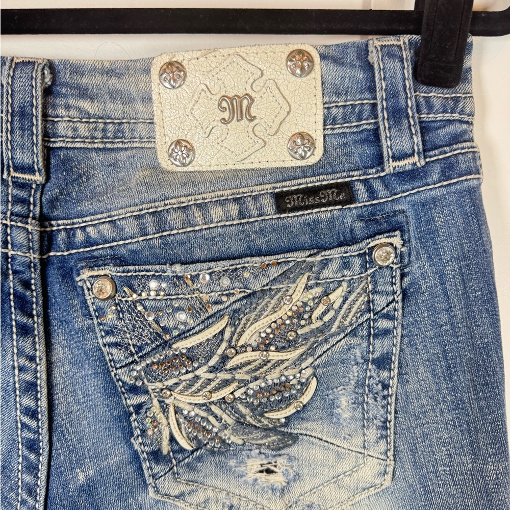 Miss Me Signature Straight Y2K Bling Angel Wing Mid Rise Distressed 28 Bedazzled